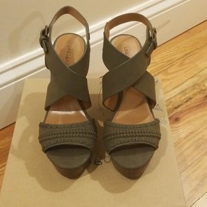 Indigo  rd. Olive green wedge sandals - size 8